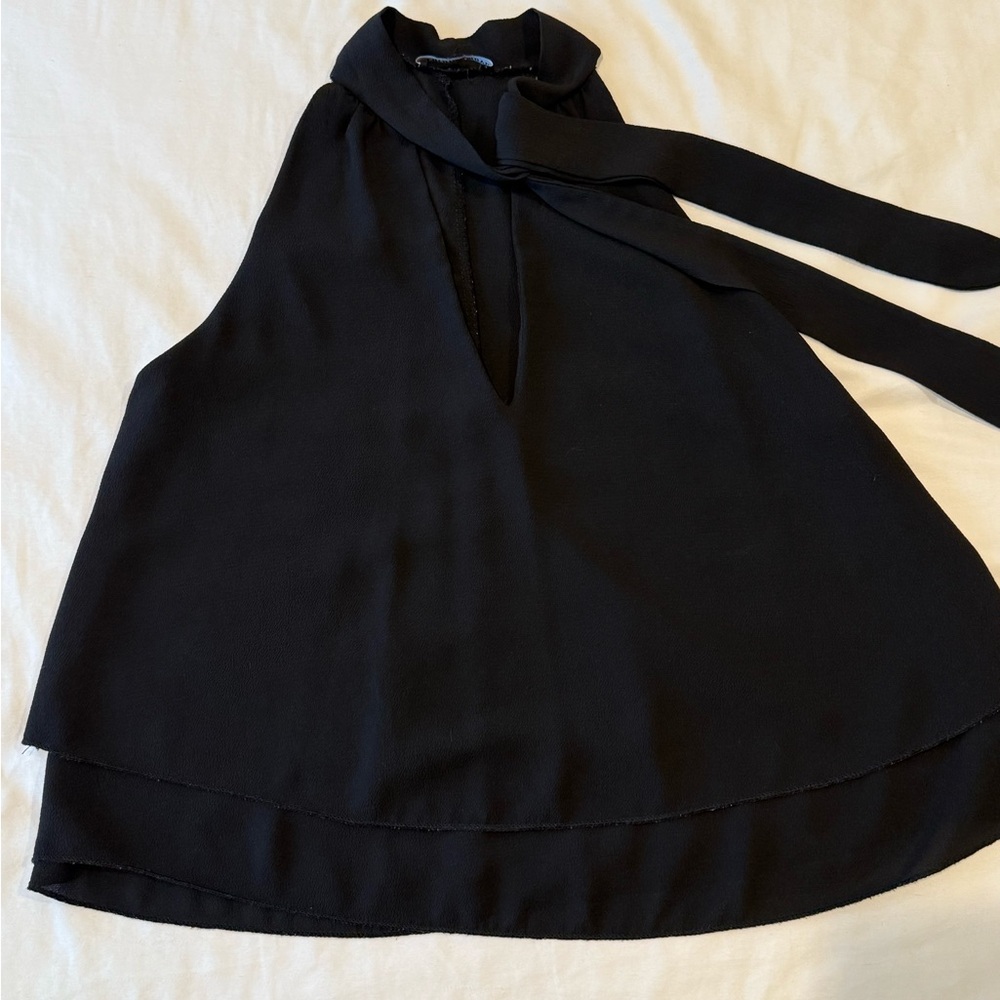 Chic Black Sleeveless Blouse with Scarf Detail